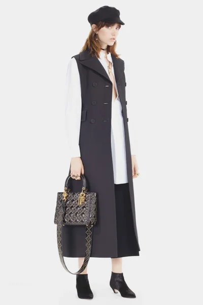 Look 19